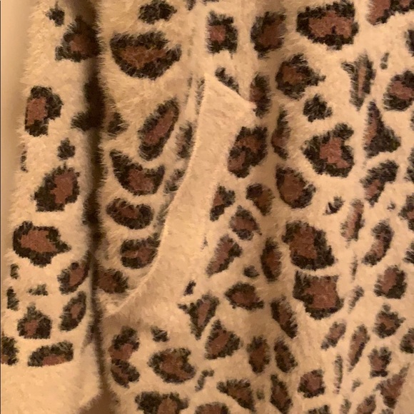 EUC Michelle Nicole Hooded Sweater - Picture 5 of 8